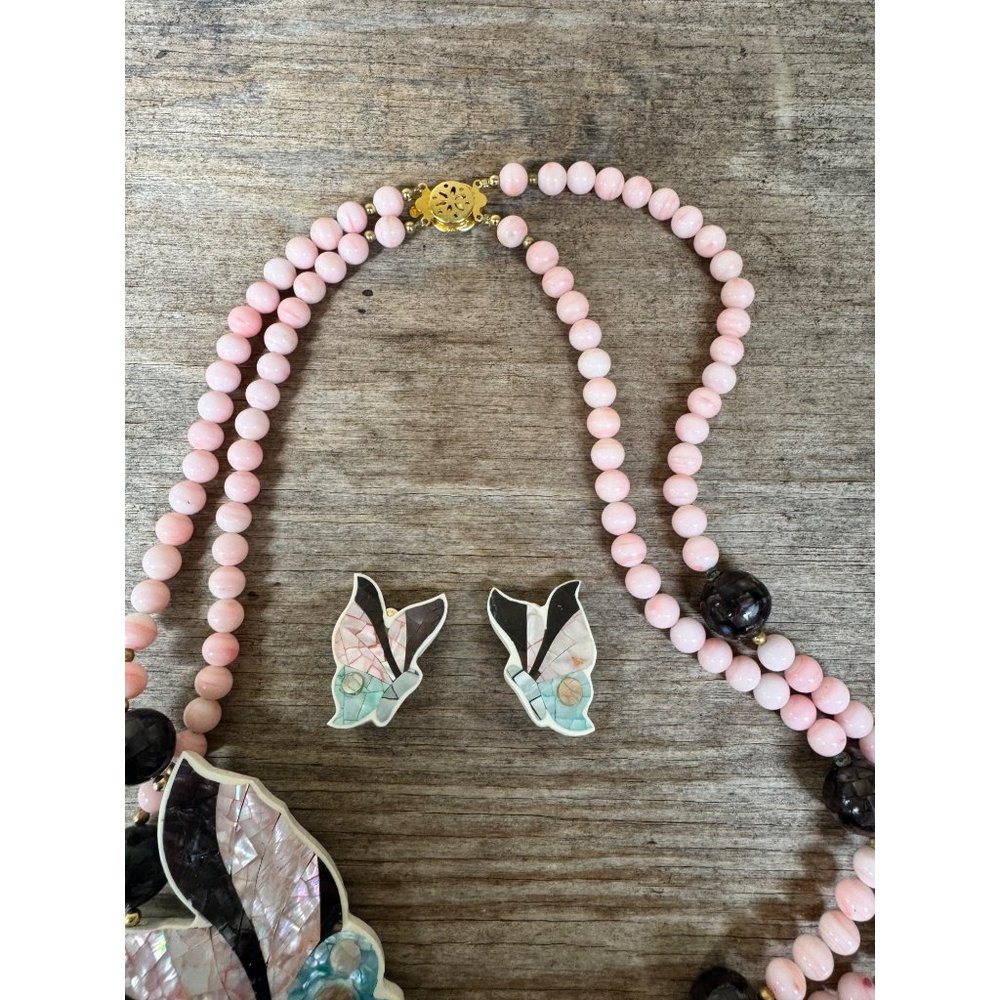 1970s Lee Sands Inlaid Pink Shell Butterfly Gemstone Necklace Clip on Earrings V